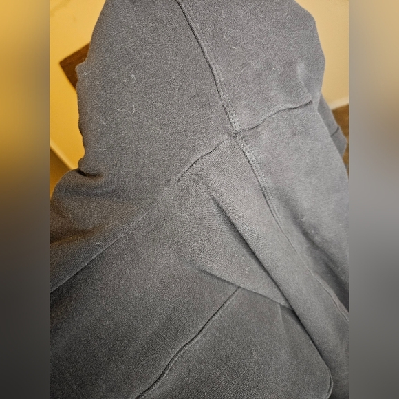 G90. Athleta Retroplush Straight Leg Pant in Black - Size M - Picture 7 of 7